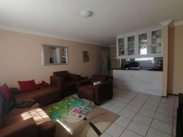 Flat for sale in Johannesburg
