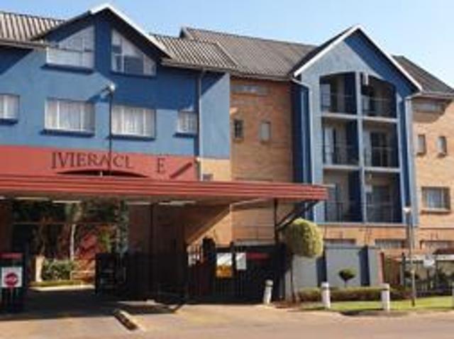 Flat for rent in Waterkloof, Gauteng