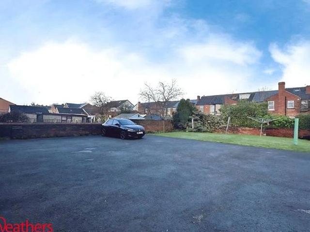 Apartment for rent in Clifton, Rotherham