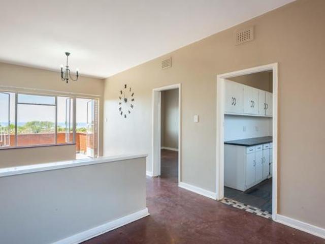 Flat for sale in Seaview, Kwazulu-natal