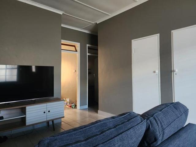 Flat for sale in Ugu District Municipality, Kwazulu-natal