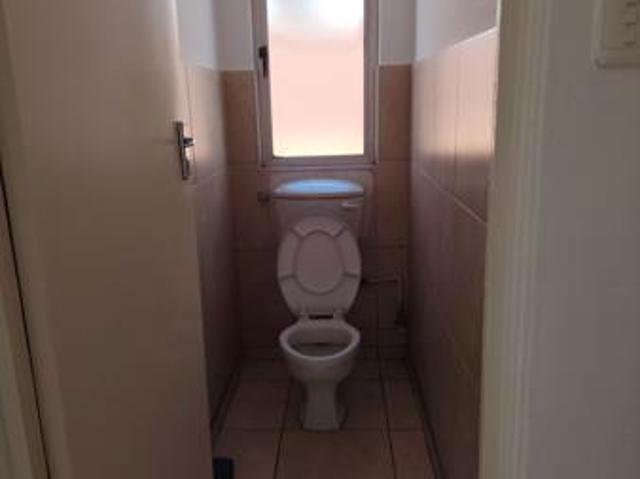 Flat for rent in Seaview, Kwazulu-natal