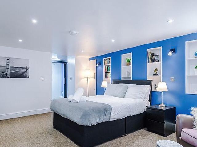 Apartment for rent in Saint George's, South Yorkshire
