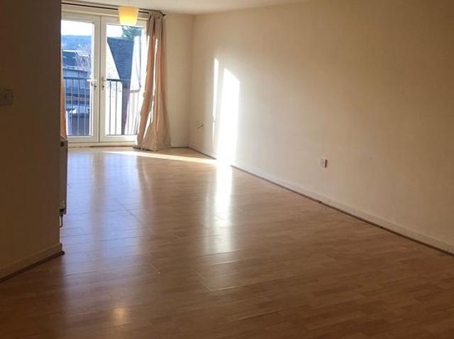 Apartment for rent in Heeley Bottom, Meersbrook