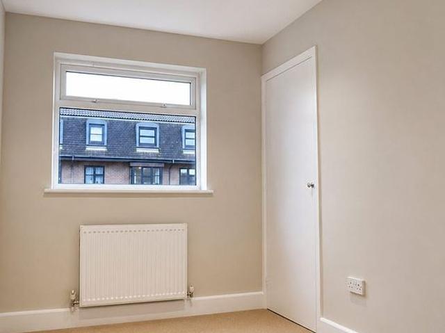 Apartment for rent in Longlands, Halfway Street