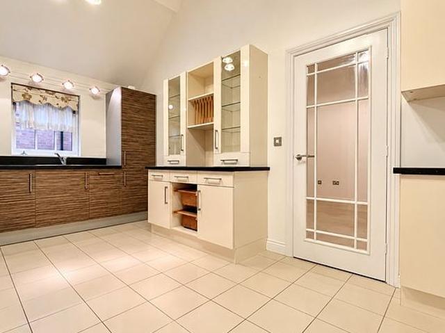 Apartment for rent in Kineton Green, Solihull