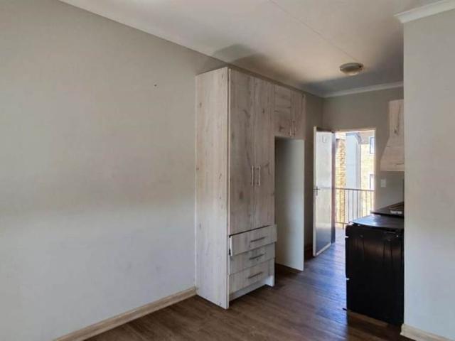 Flat for sale in Johannesburg