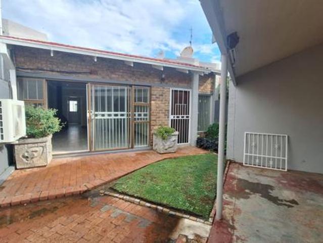 Flat for rent in Lejweleputswa, Free State