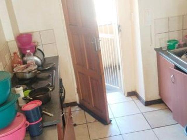 Flat for rent in Waterkloof, Gauteng