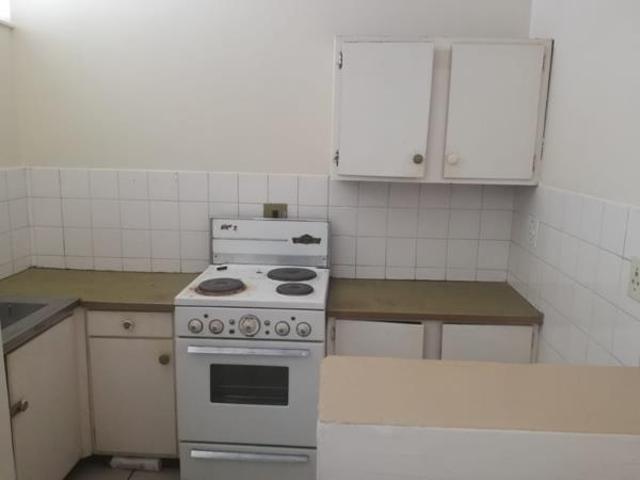 Flat for rent in Waterkloof, Gauteng