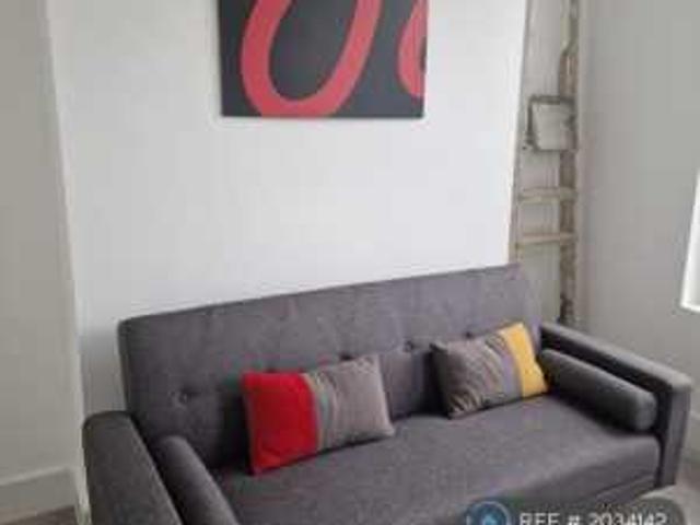 Flat for sale in Stratford