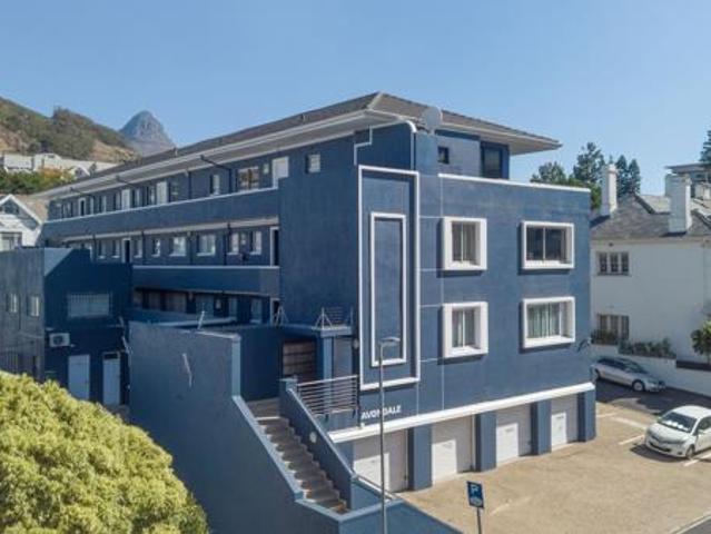 Flat for sale in Cape Town, Western Cape