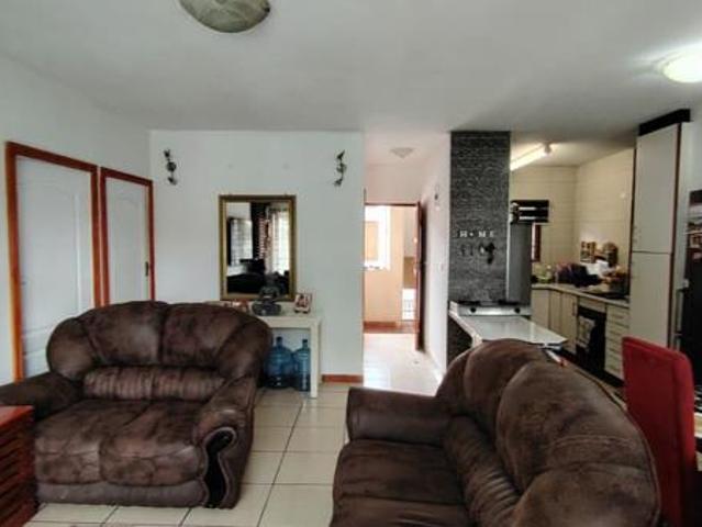 Flat for sale in oThongathi, eThekwini Metropolitan Municipality