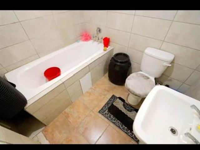 Flat for sale in Johannesburg