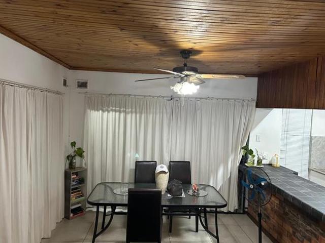 Flat for rent in Seaview, Kwazulu-natal