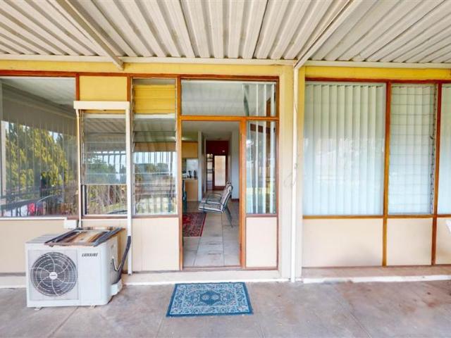 Flat for sale in Upington, Northern Cape