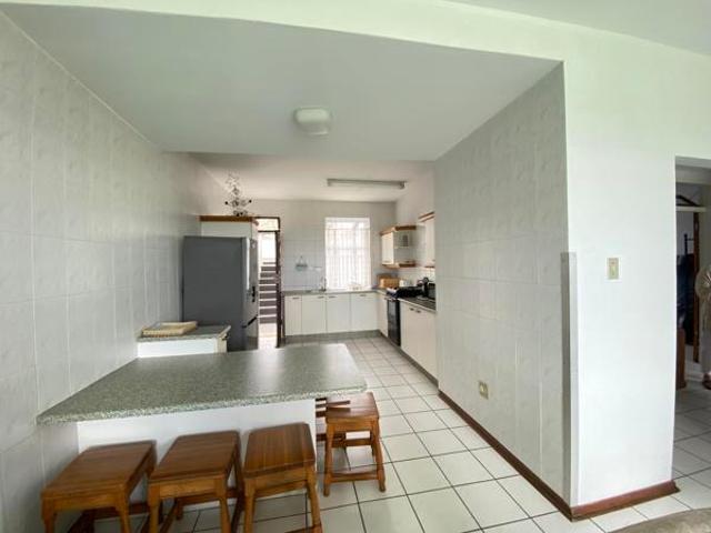 Flat for sale in Ugu District Municipality, Kwazulu-natal
