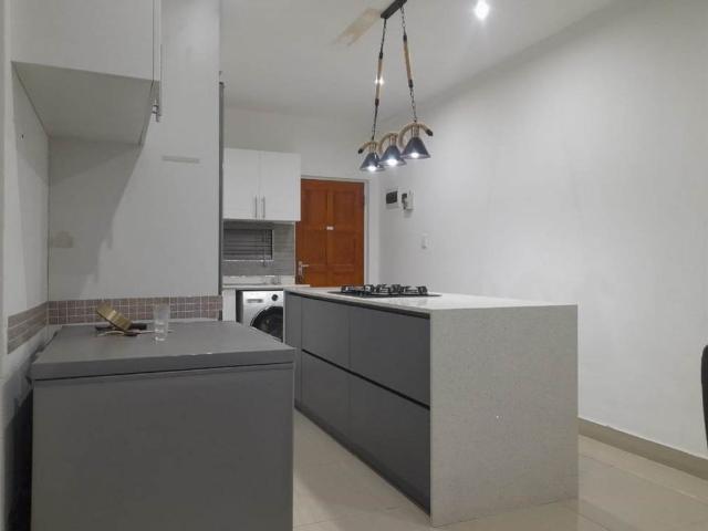 Flat for sale in Mount Moreland, Kwazulu-natal