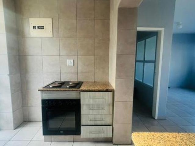 Flat for sale in Mount Moreland, Kwazulu-natal