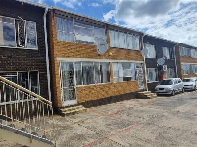 Flat for sale in Pretoria