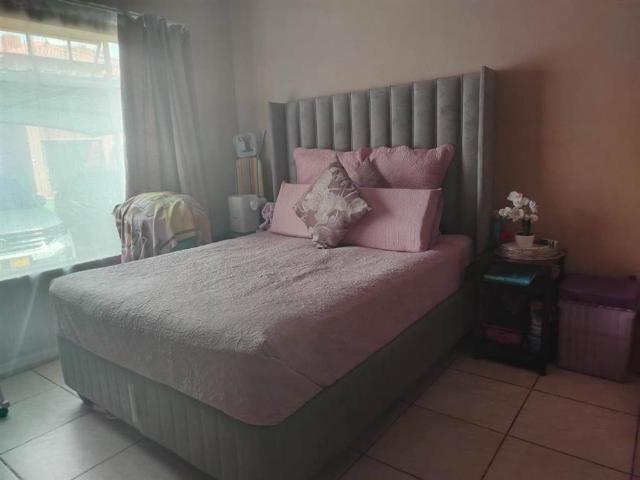 Flat for sale in Tlhabane, North West