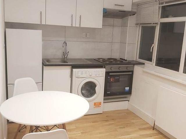 Apartment for rent in Alperton, Greater London