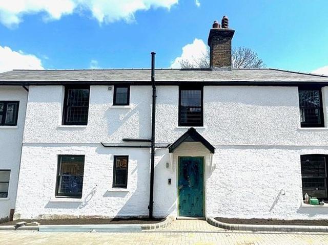 Apartment for rent in Sudbury, Greater London