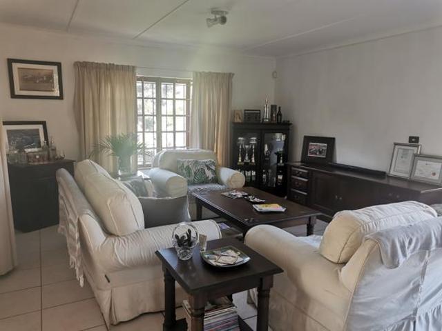 Flat for rent in Seaview, Kwazulu-natal