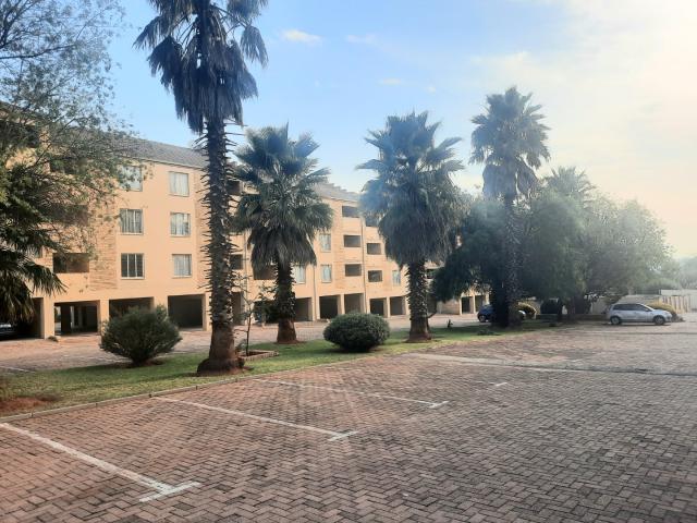 Flat for sale in Roodepoort