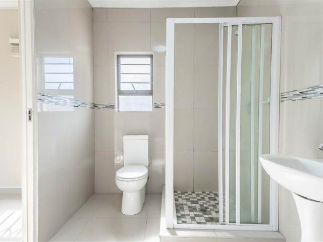 Flat for sale in Seaview, Kwazulu-natal