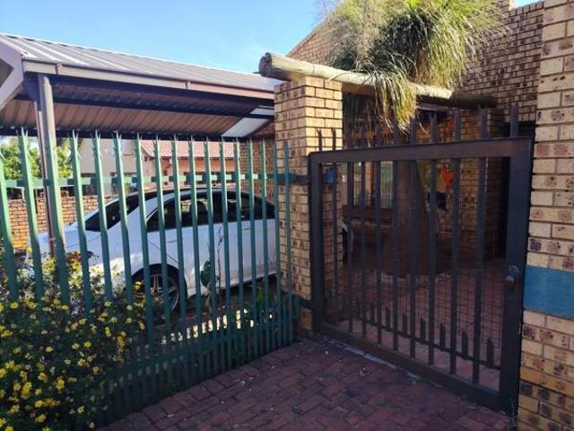 Apartment for rent in Wonderboom South, Pretoria