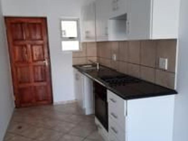 Apartment for rent in Seaview, Kwazulu-natal