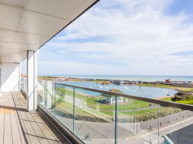 Apartment for rent in Aldrington