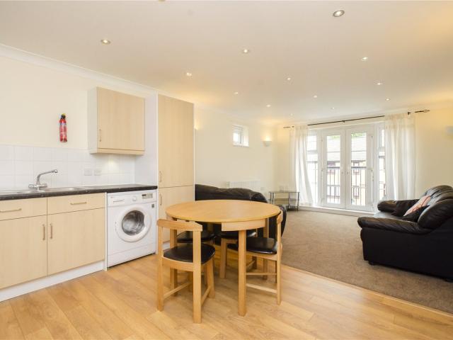 Apartment for rent in London Borough of Newham, Greater London