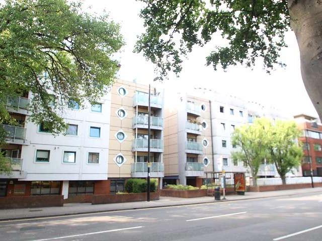 Apartment for rent in London Borough of Croydon, Purley