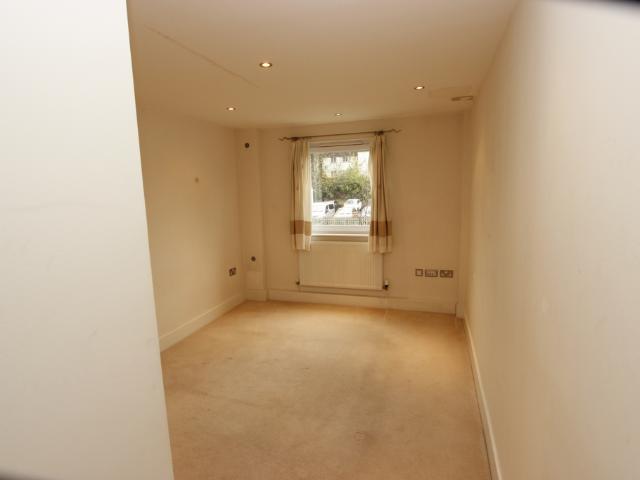Apartment for rent in London Borough of Croydon, Purley