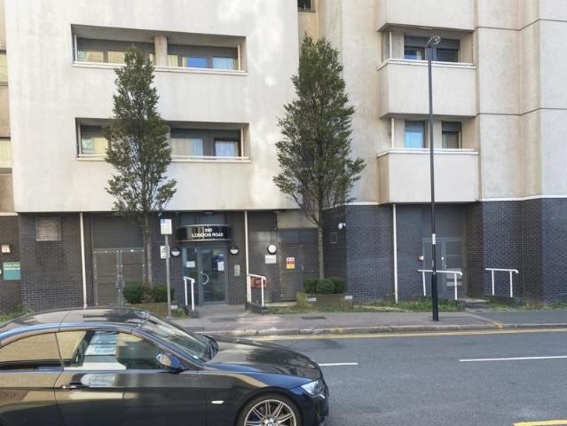 Apartment for rent in London Borough of Croydon, Shirley