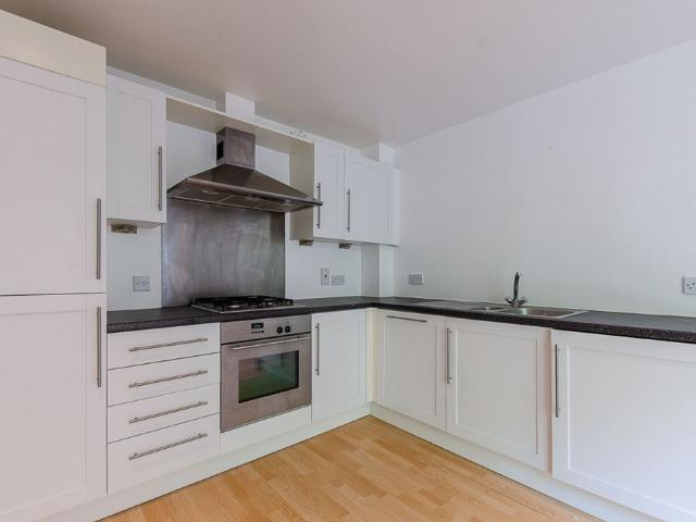 Apartment for rent in London Borough of Croydon, Purley