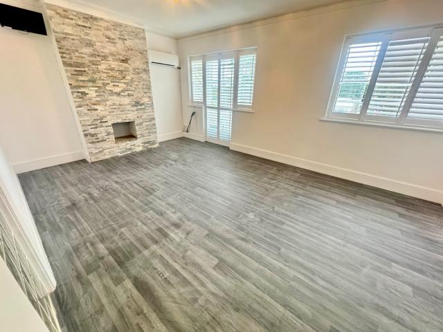 Apartment for rent in Upminster Bridge, Greater London