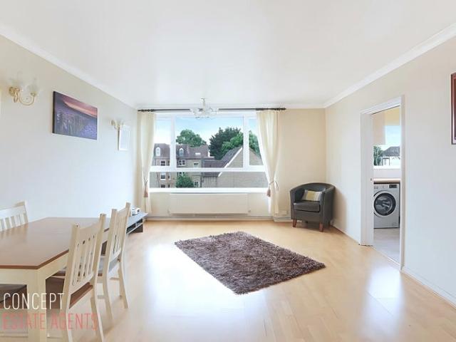 Apartment for rent in Earlsfield, Greater London