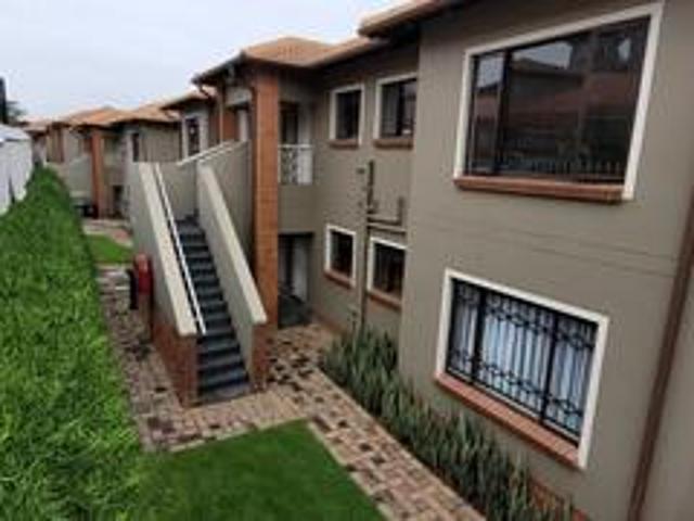 Apartment for sale in Vosloorus, Gauteng