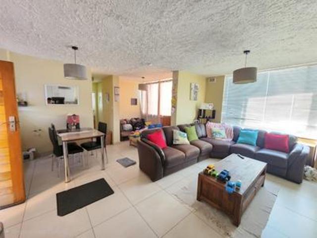 Apartment for sale in Queensburgh, eThekwini Metropolitan Municipality