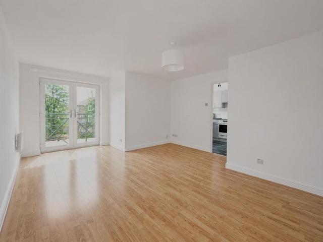 Apartment for rent in Enfield Island Village, Greater London