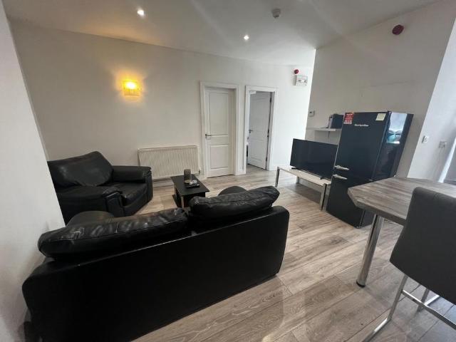 Room for rent in Bede Island, Old Wharf