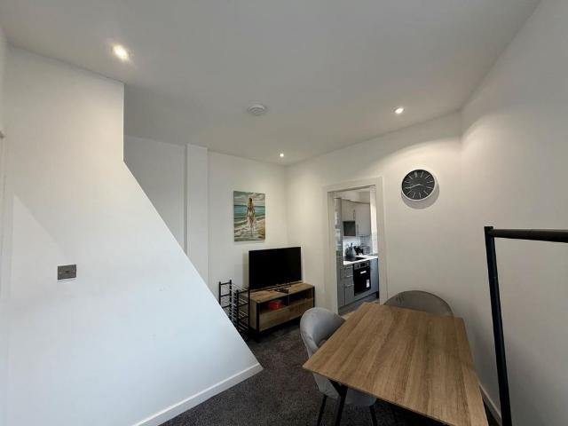 Room for rent in Woodseats, South Yorkshire