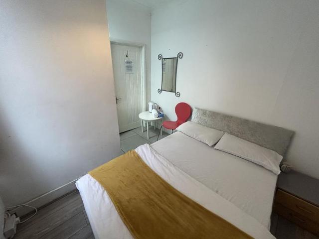 Room for rent in Shepherd's Bush, Greater London