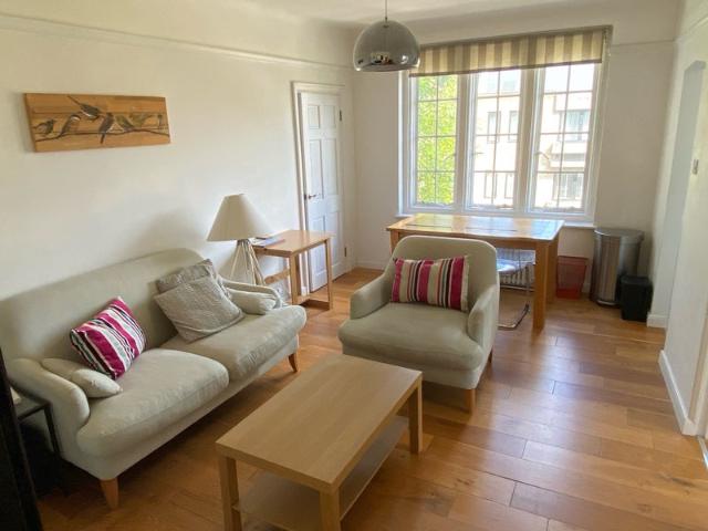 Apartment for rent in South Hampstead, Greater London