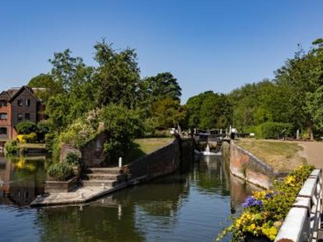 Apartment for rent in Enborne, West Berkshire