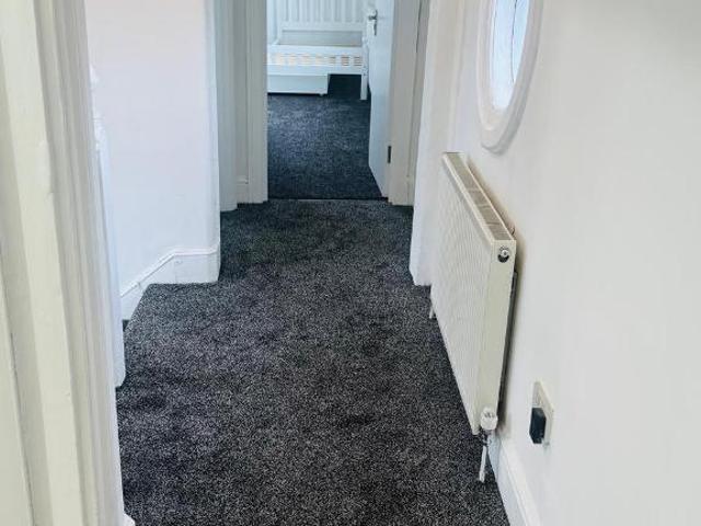 Apartment for rent in Manor Park, Greater London