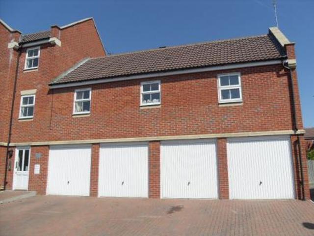 Apartment for rent in Churchward, Rodbourne